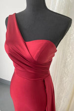 Load image into Gallery viewer, Monostrap One shoulder Evening Bridesmaid Dress with sweetheart neckline and Side train 2
